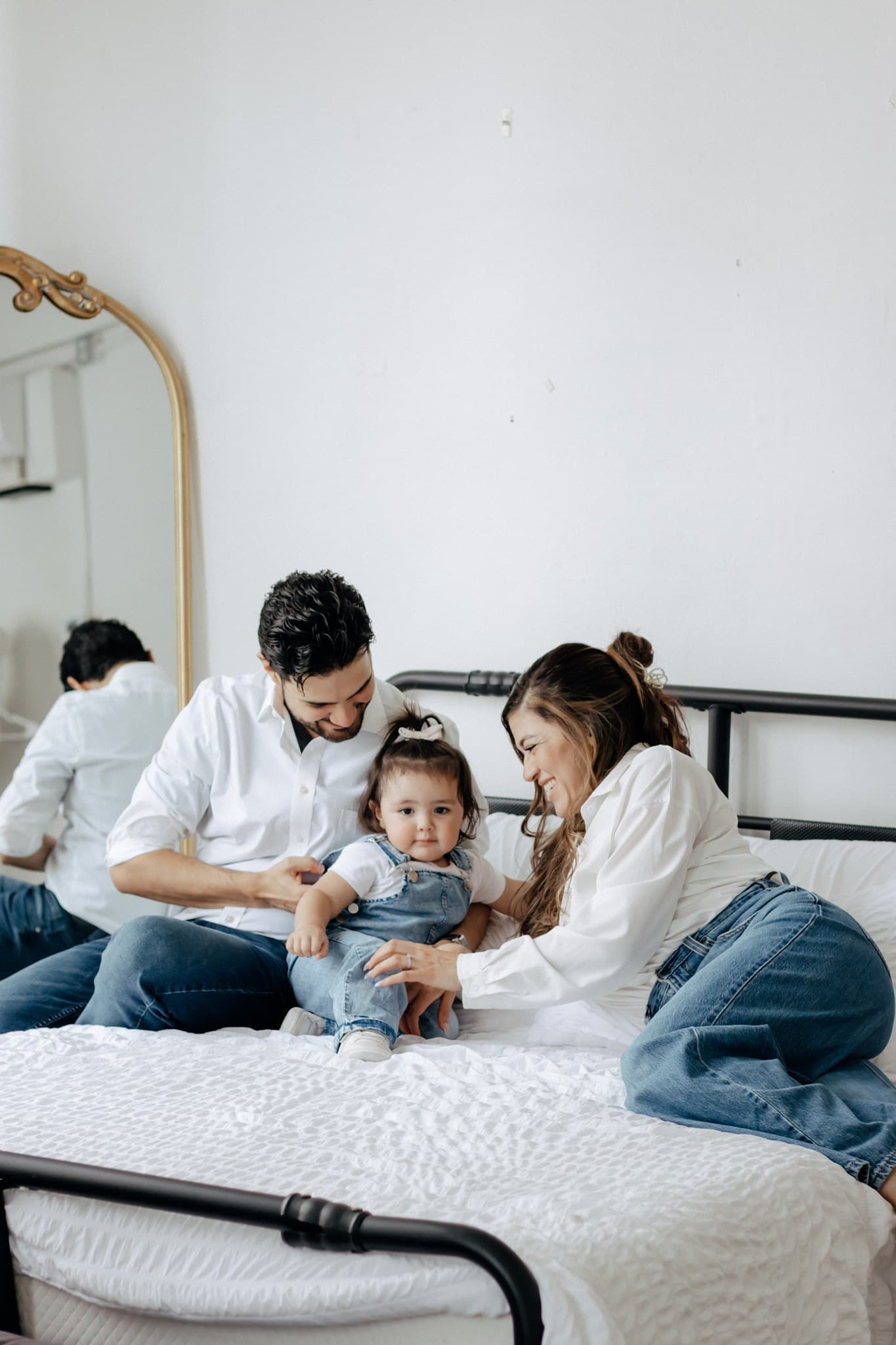 Hapiness gallery highlight